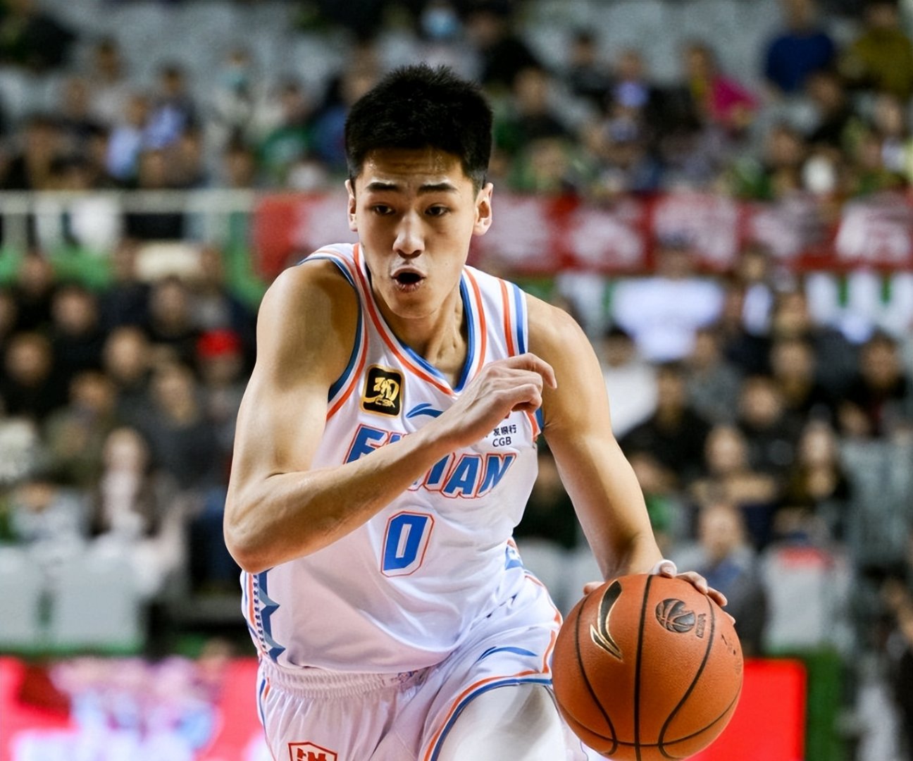 U8-关于今夜CBA季后赛焦点战，武汉三镇遗憾出局，态度坚定，轮换策略成焦点的信息