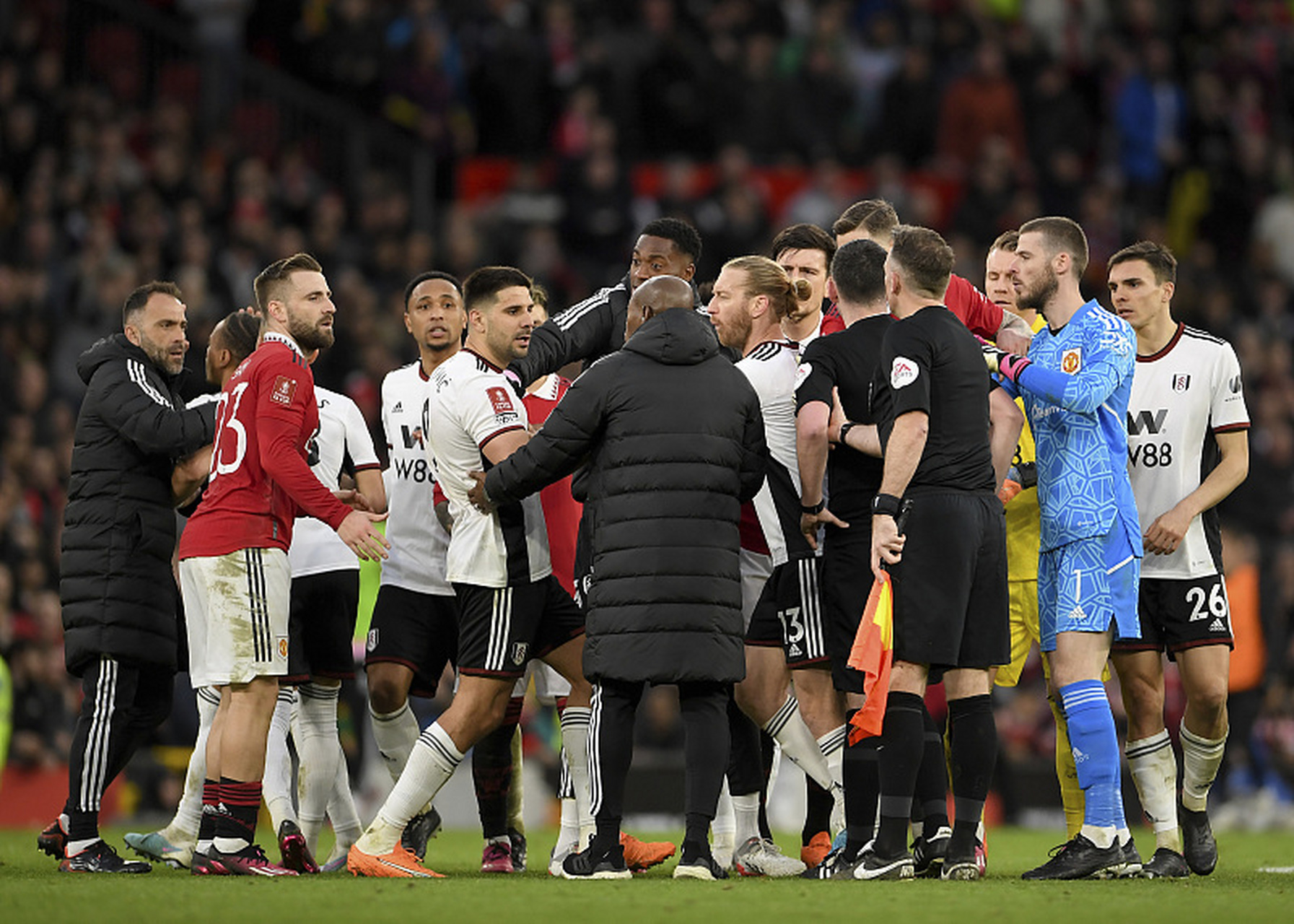 U8- 蒂姆在曼联比赛中突破纪录,回归赛场引发热议的原因 